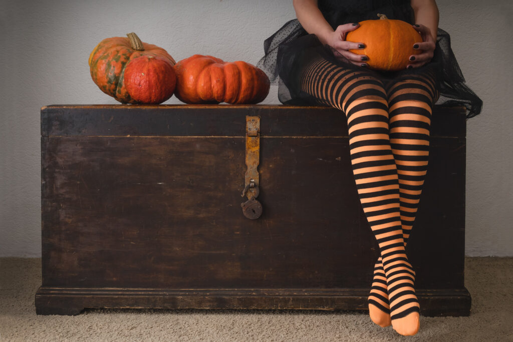halloween costume, pumpkins